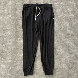 VUORI Women’s Performance Jogger Tall / Long Charcoal Gray XL